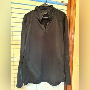 men’s under Armour, long sleeve lightweight, cold gear size, large black
